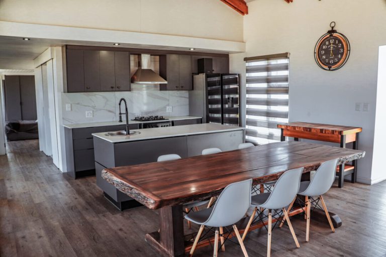 Green Block Timber Home (18)